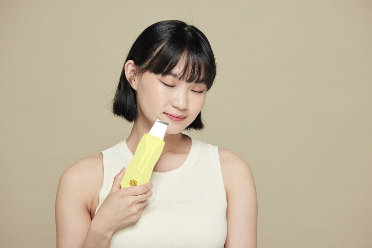 背部涂身体乳怎样避免黏腻的质地与使用参考图